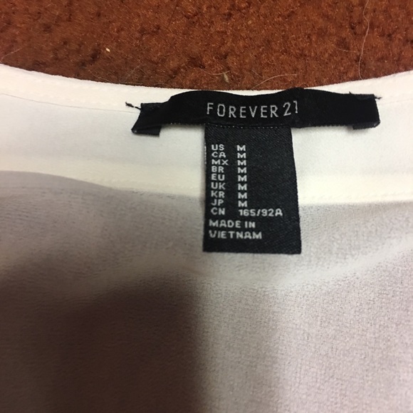 Blouse - Picture 2 of 3